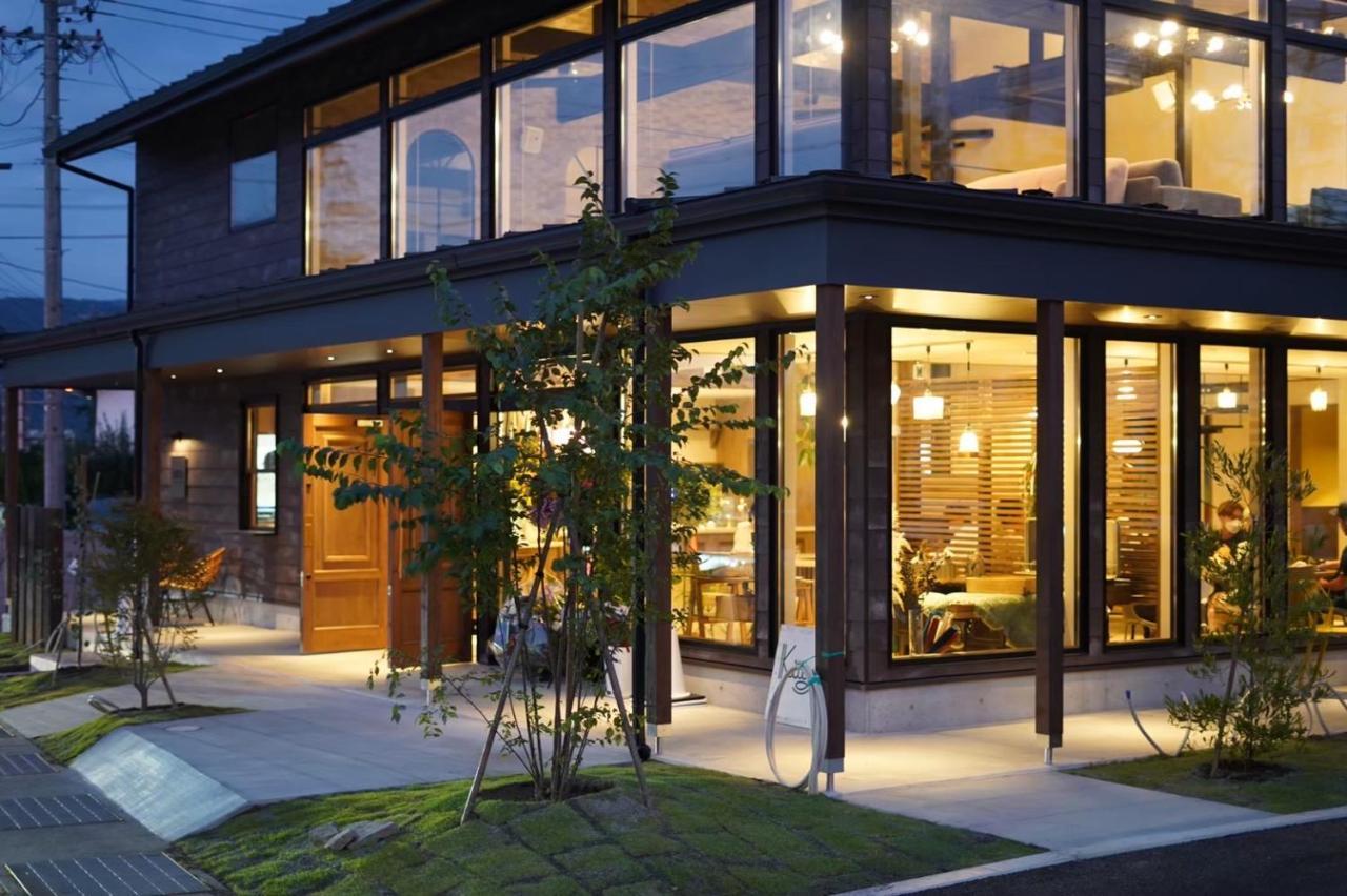 אזומינו Kiiiya Cafe&Hostel מראה חיצוני תמונה